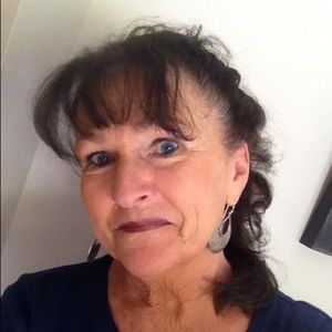 Meet your Posher, Vicki jean